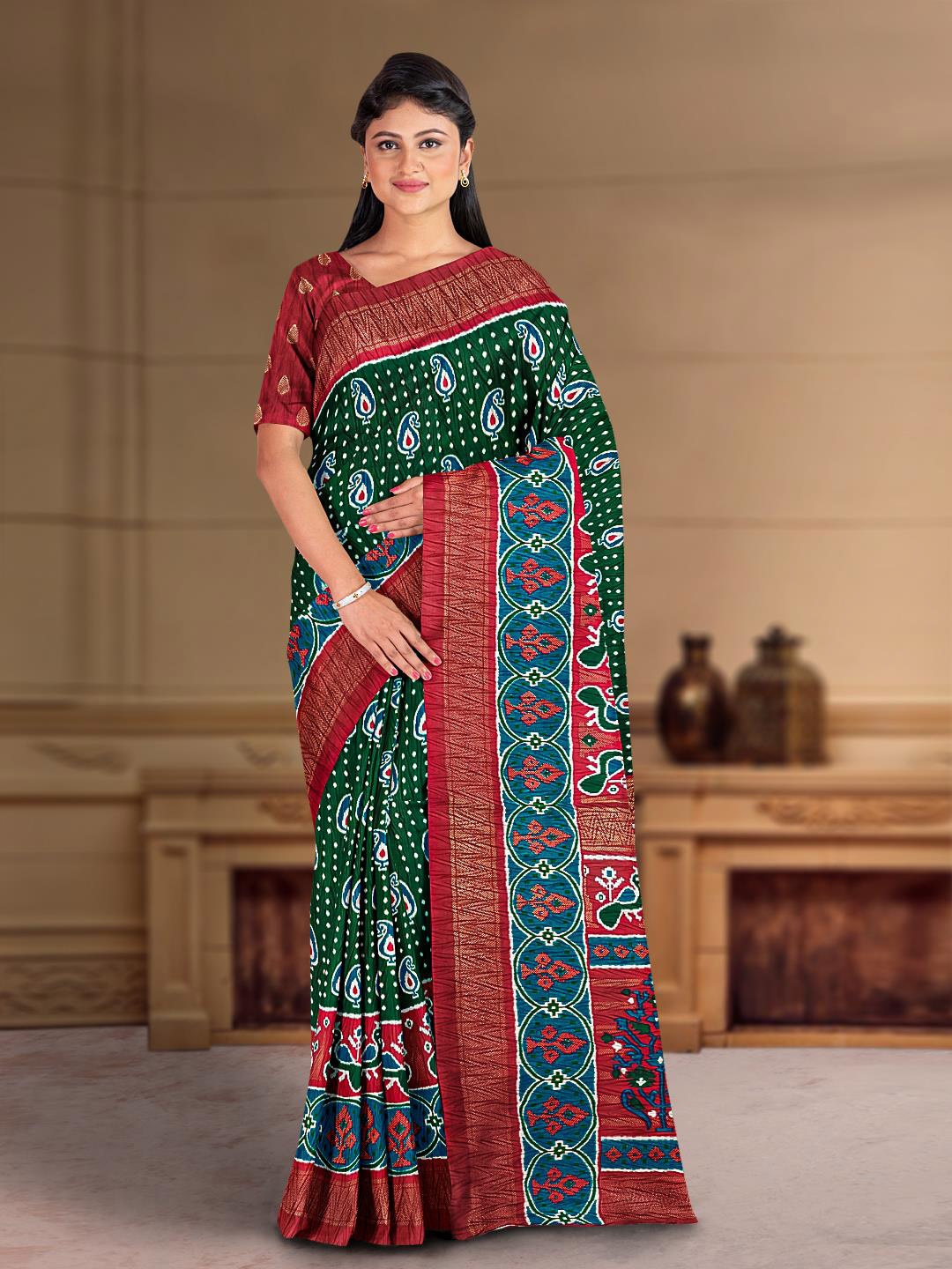 

Kalamandir Paisley Printed Zari Saree, Green