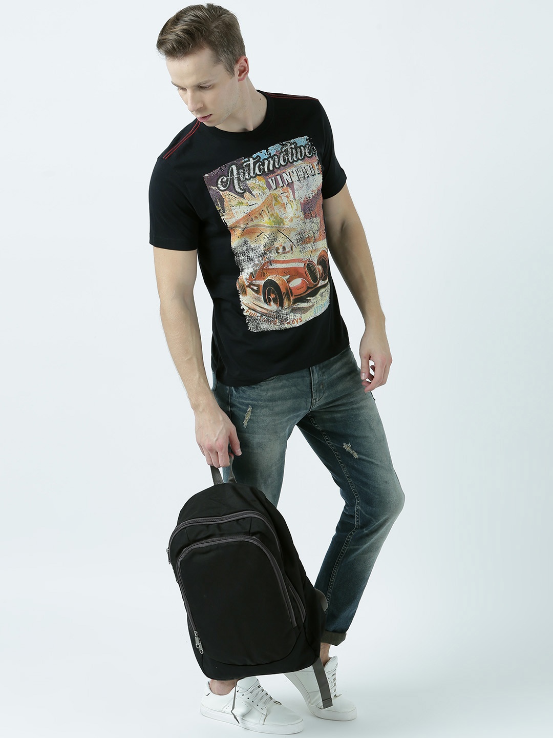 

Huetrap Men Black Printed Round Neck T-shirt