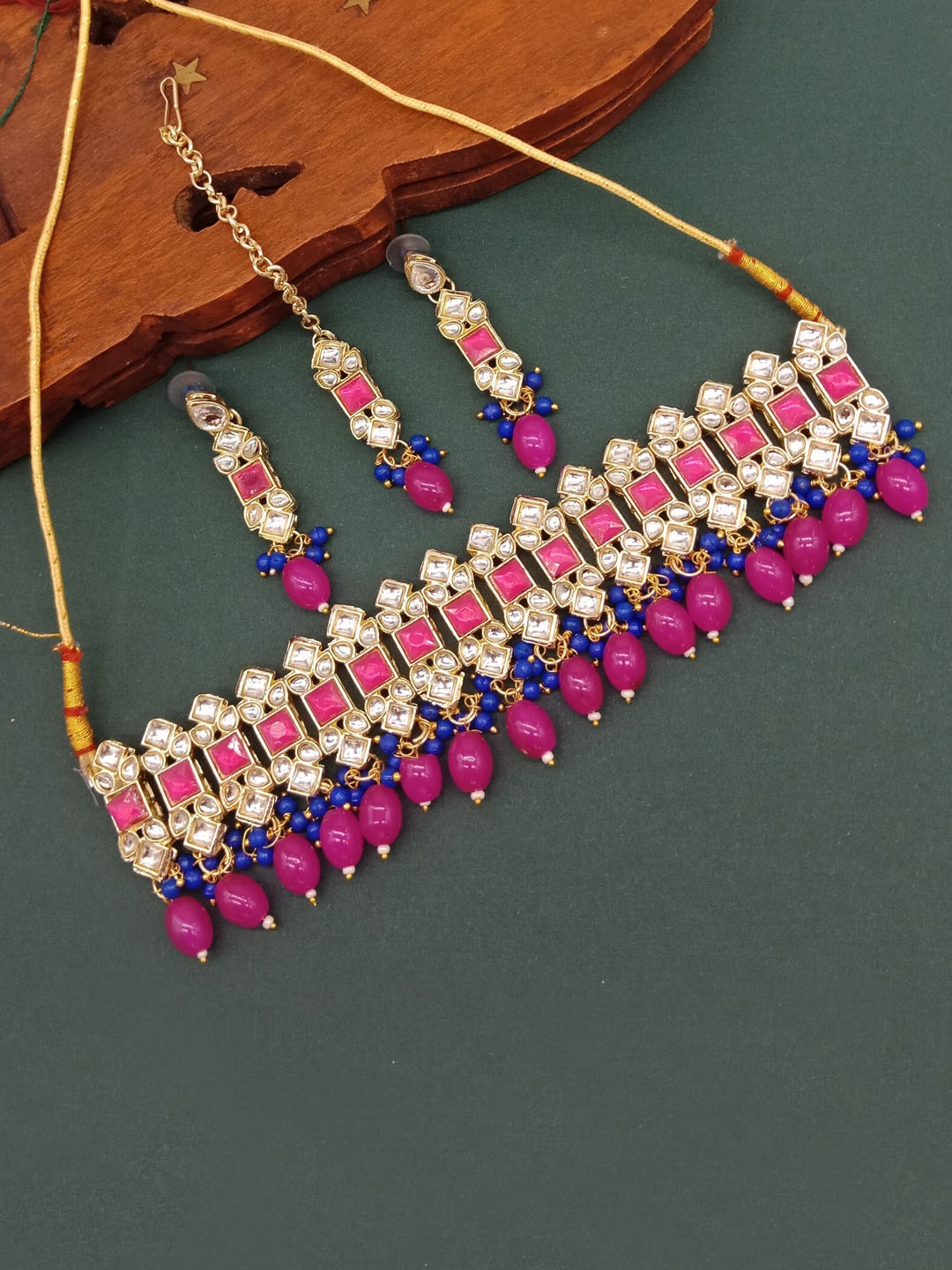 

AASHISH IMITATION Gold-Plated Stone-Studded & Beaded Jewellery Set