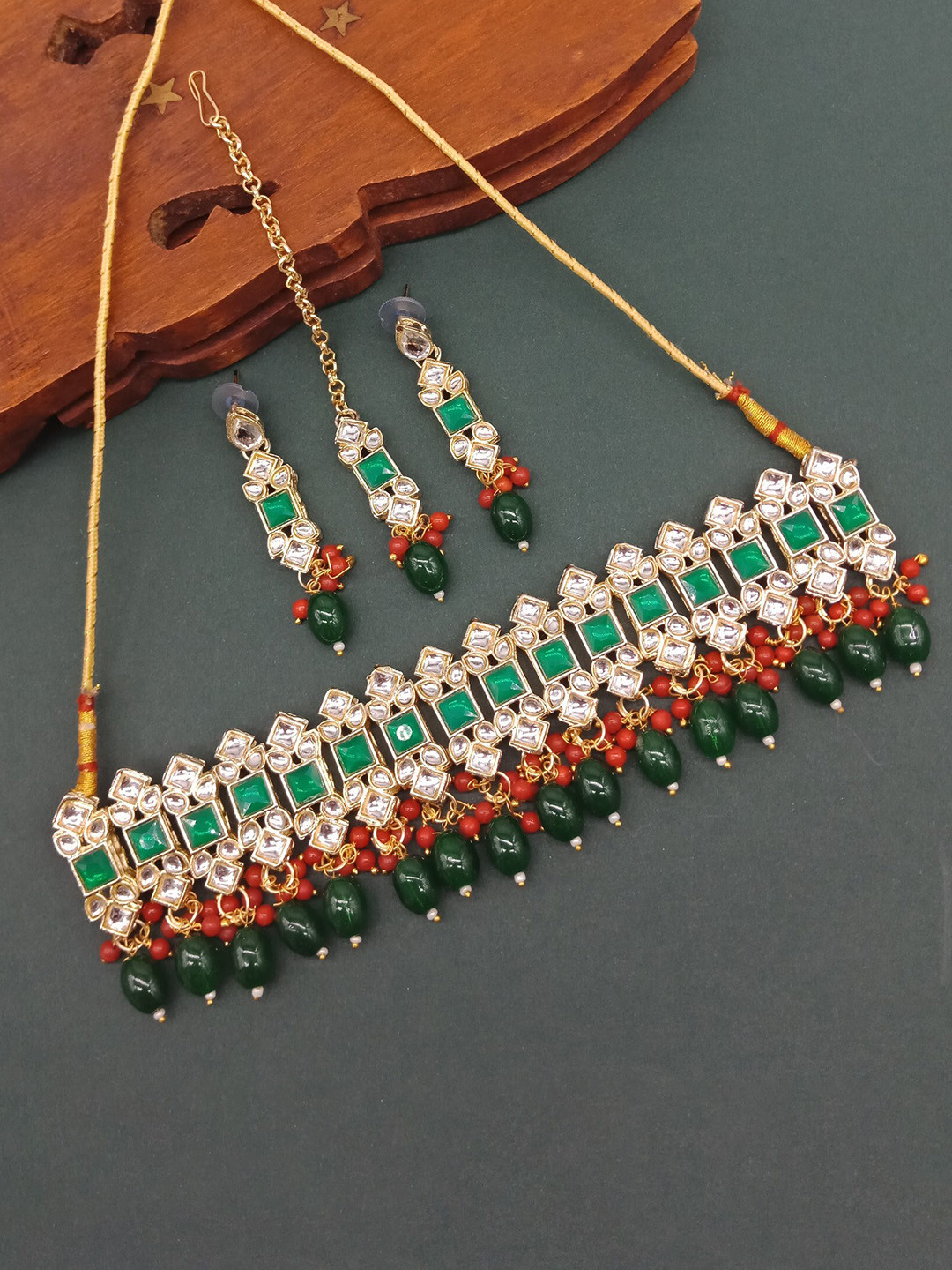 

AASHISH IMITATION Gold-Plated Stone-Studded & Beaded Jewellery Set