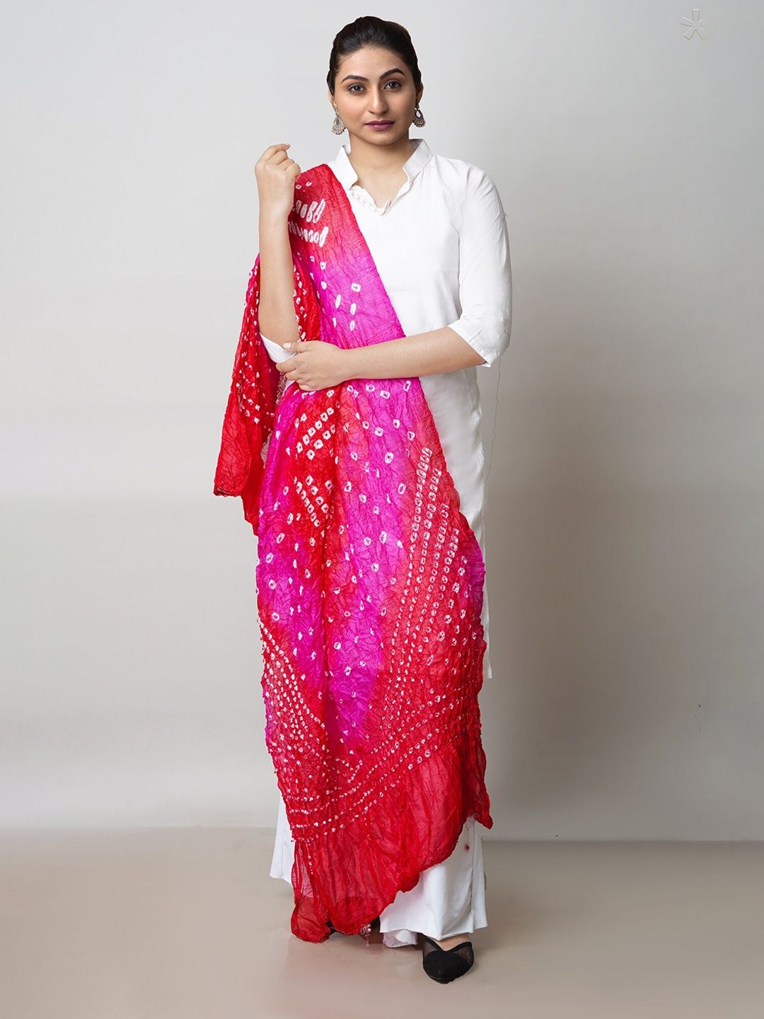 

Unnati Silks Bandhani Dyed Silk Dupatta, Red