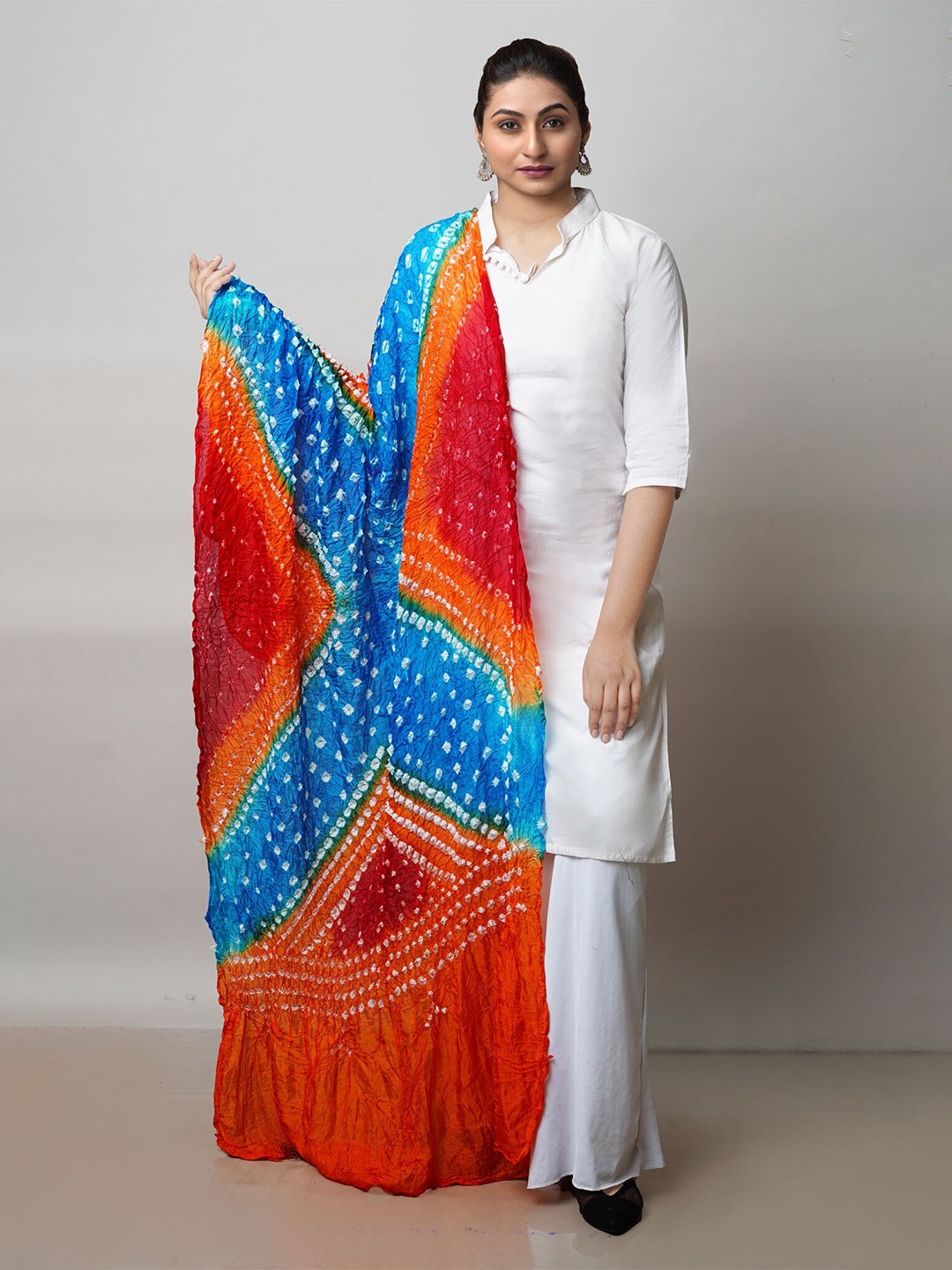 

Unnati Silks Bandhani Dyed Silk Dupatta, Blue