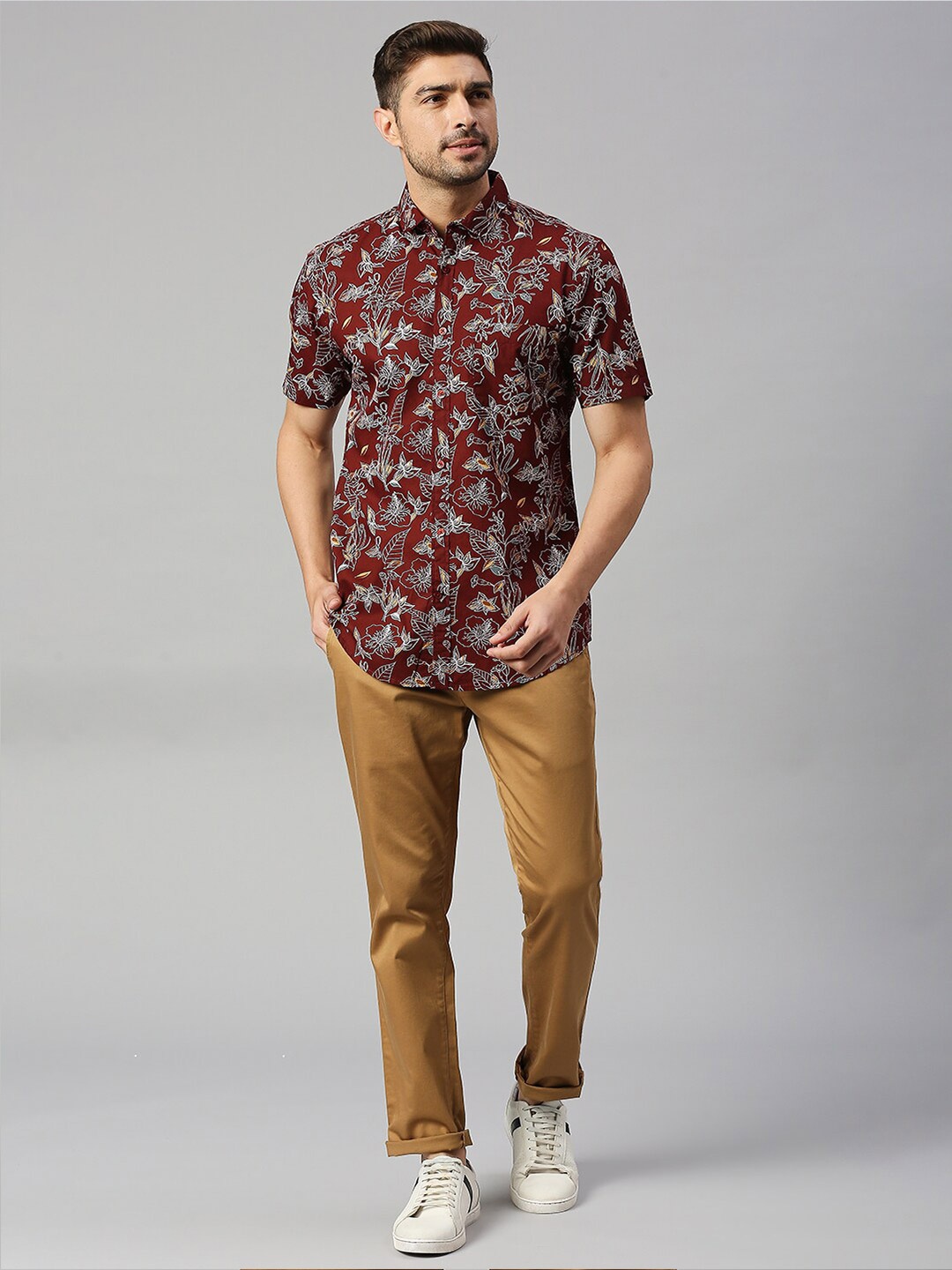 

Mast & Harbour Men Maroon Classic Slim Fit Floral Opaque Printed Casual Shirt