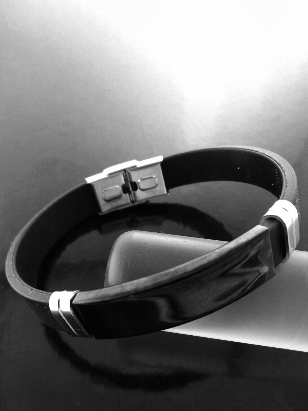 

SALTY Men Leather Kada Bracelet, Black