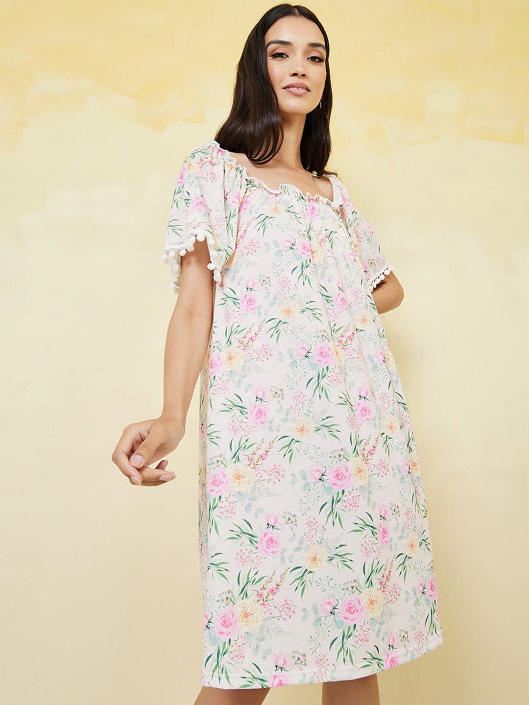 

Styli White Floral Printed Knee Length Nightdress