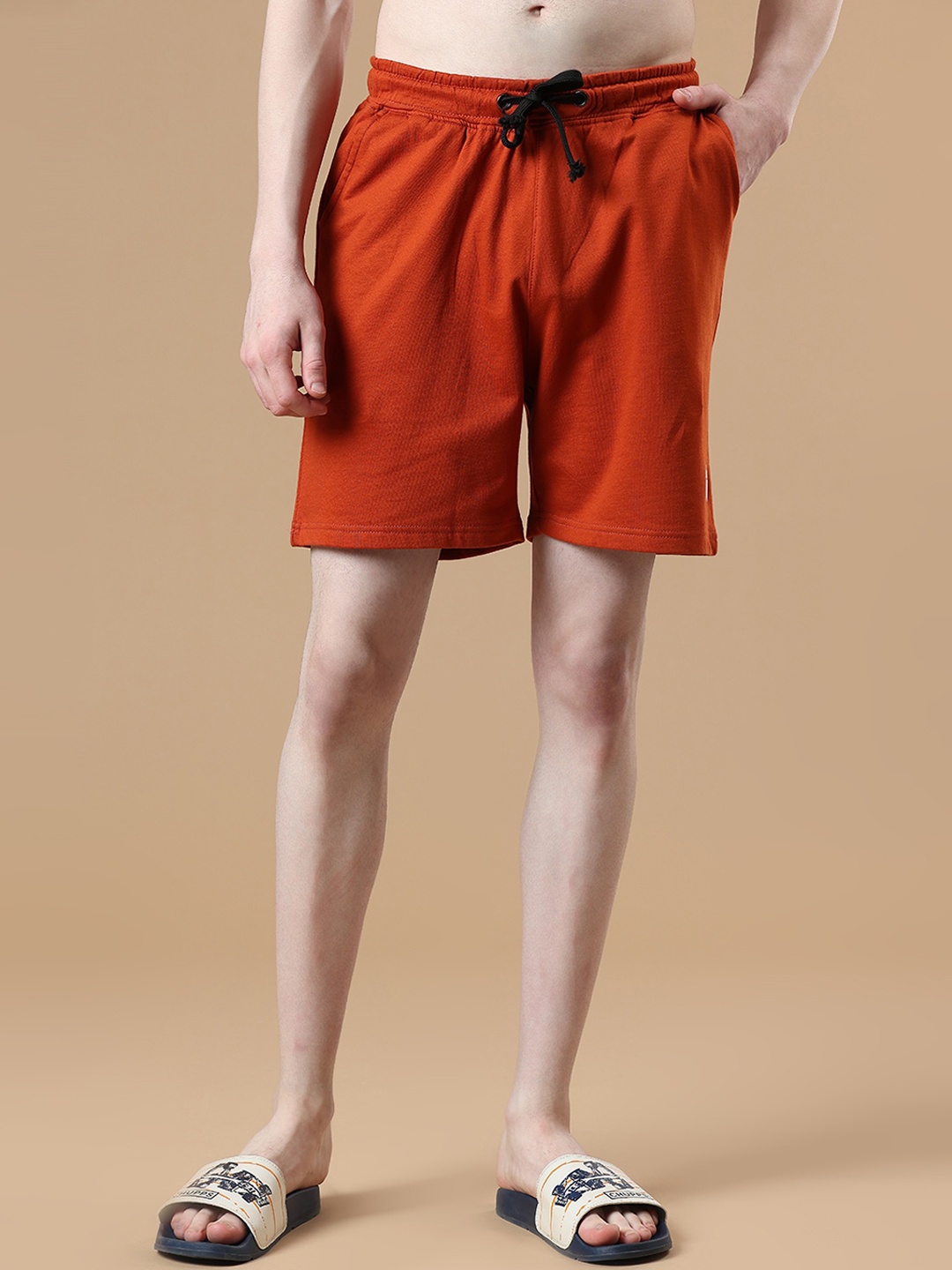 

Manaca Men Mid-Rise Cotton Shorts, Orange