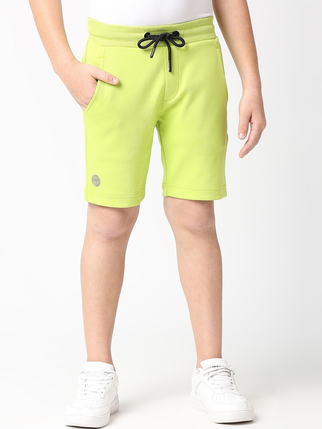 

Pepe Jeans Boys Mid-Rise Casual Shorts, Green