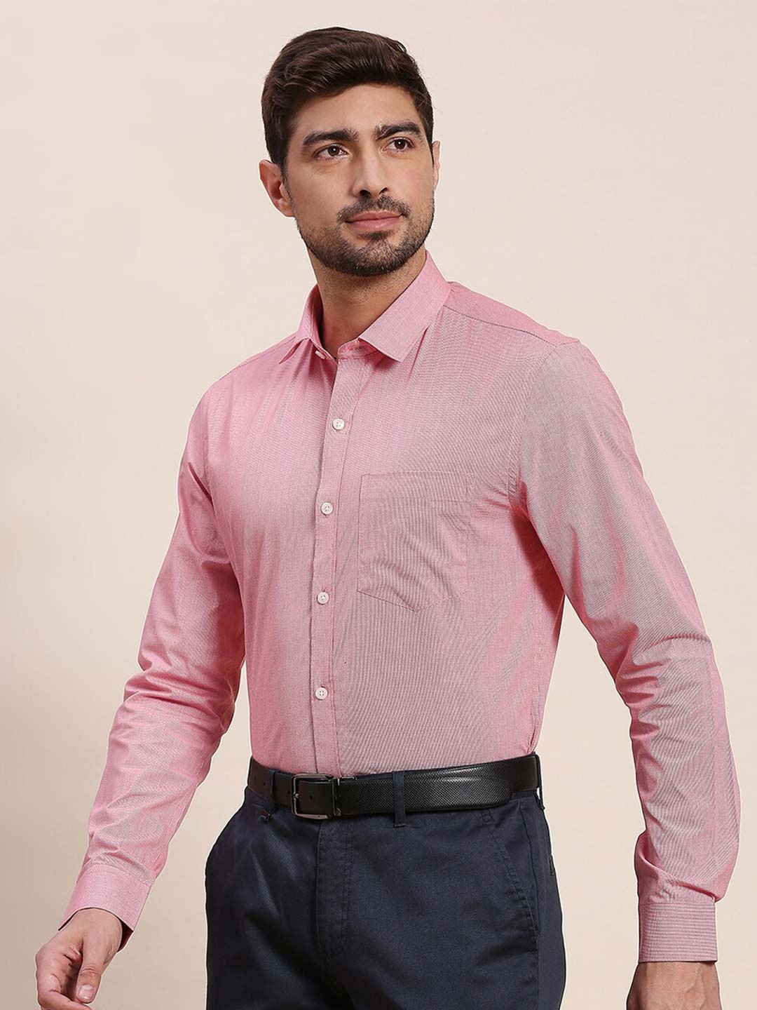

INVICTUS Men Red Original Slim Fit Opaque Formal Shirt