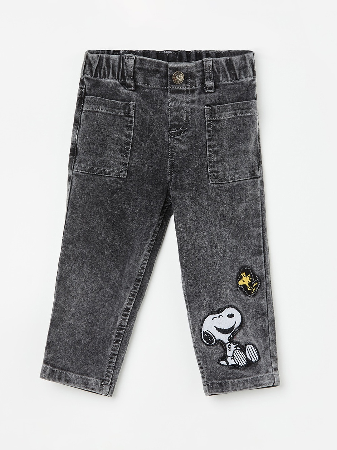 

Juniors by Lifestyle Boys Mid-Rise Applique Stretchable Heavy Fade Jeans, Grey