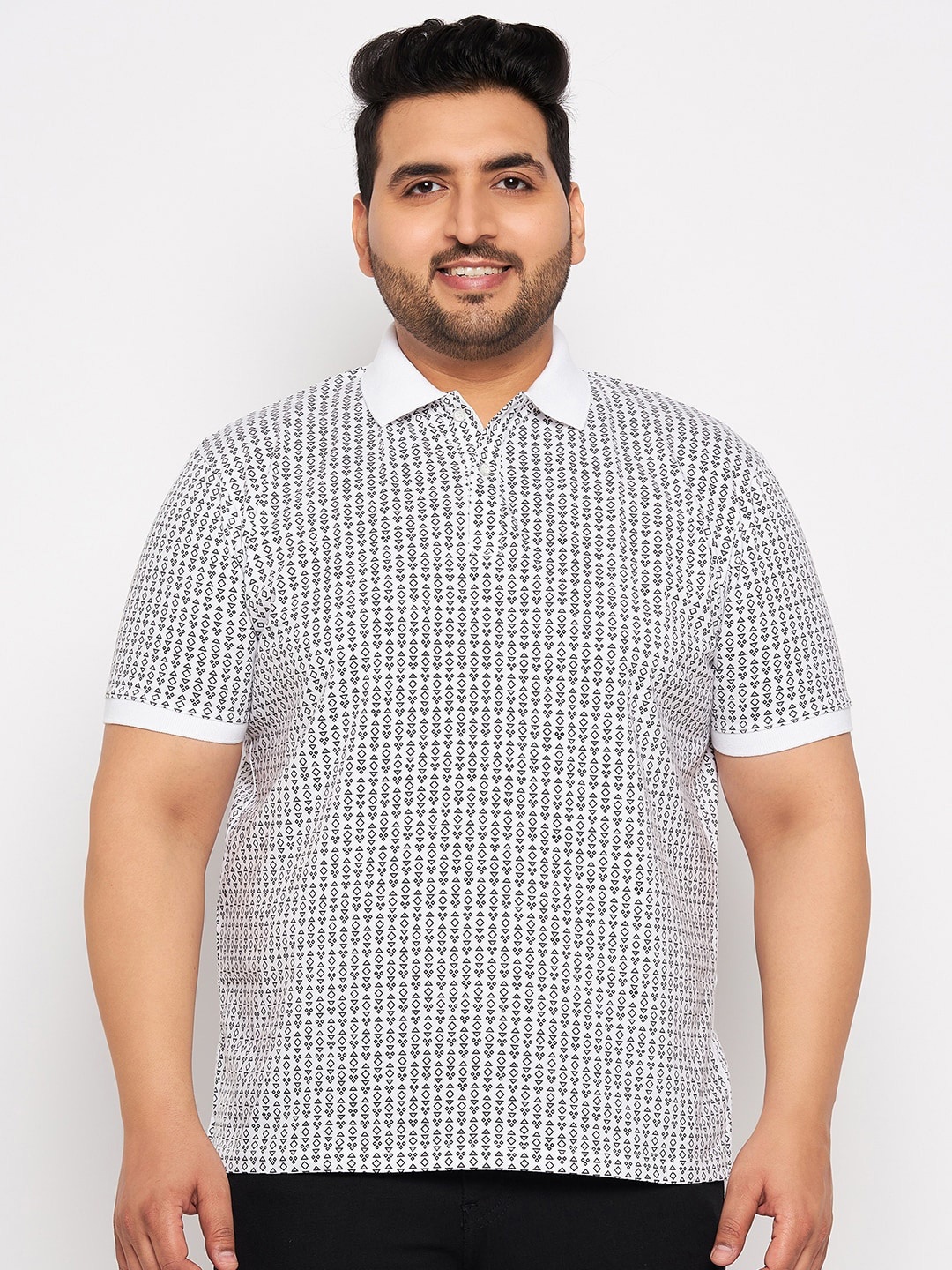 

WILD WEST Plus Men White Striped Polo Collar Pockets T-shirt