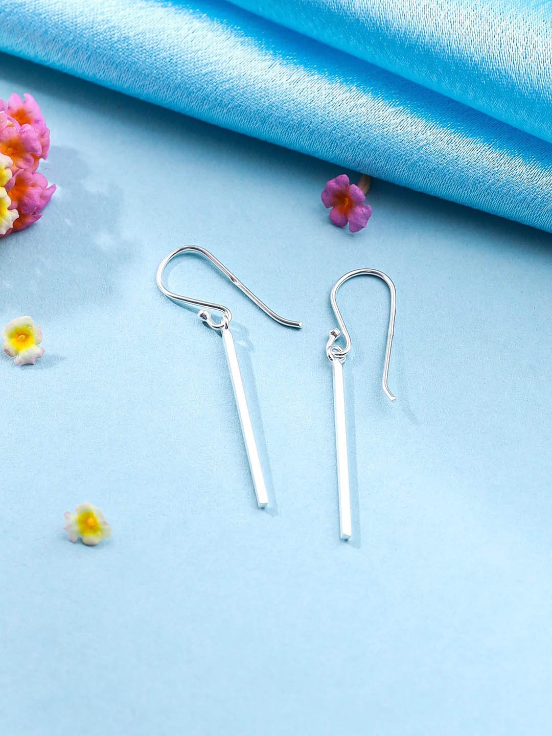 

Raajsi by Yellow Chimes Contemporary Drop Earrings, Silver