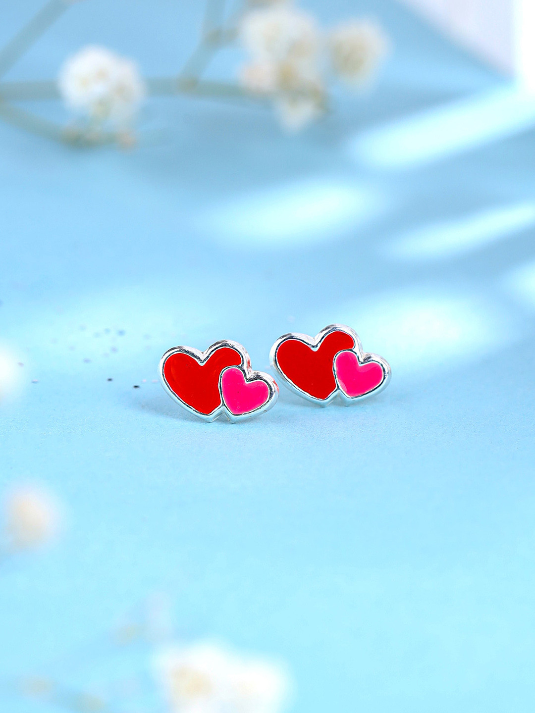 

Raajsi by Yellow Chimes Heart Shaped Studs Earrings, Silver