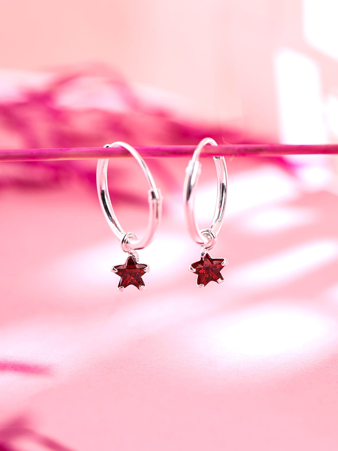 

Raajsi by Yellow Chimes Silver-Plated Contemporary Hoop Earrings