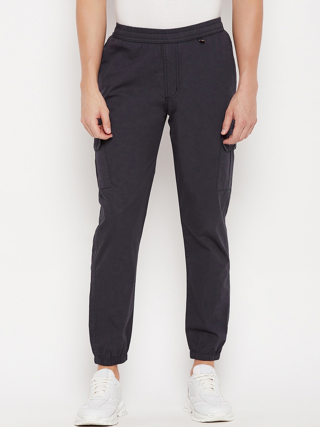 

Okane Men Regular Fit Mid-rise Cotton Joggers, Navy blue