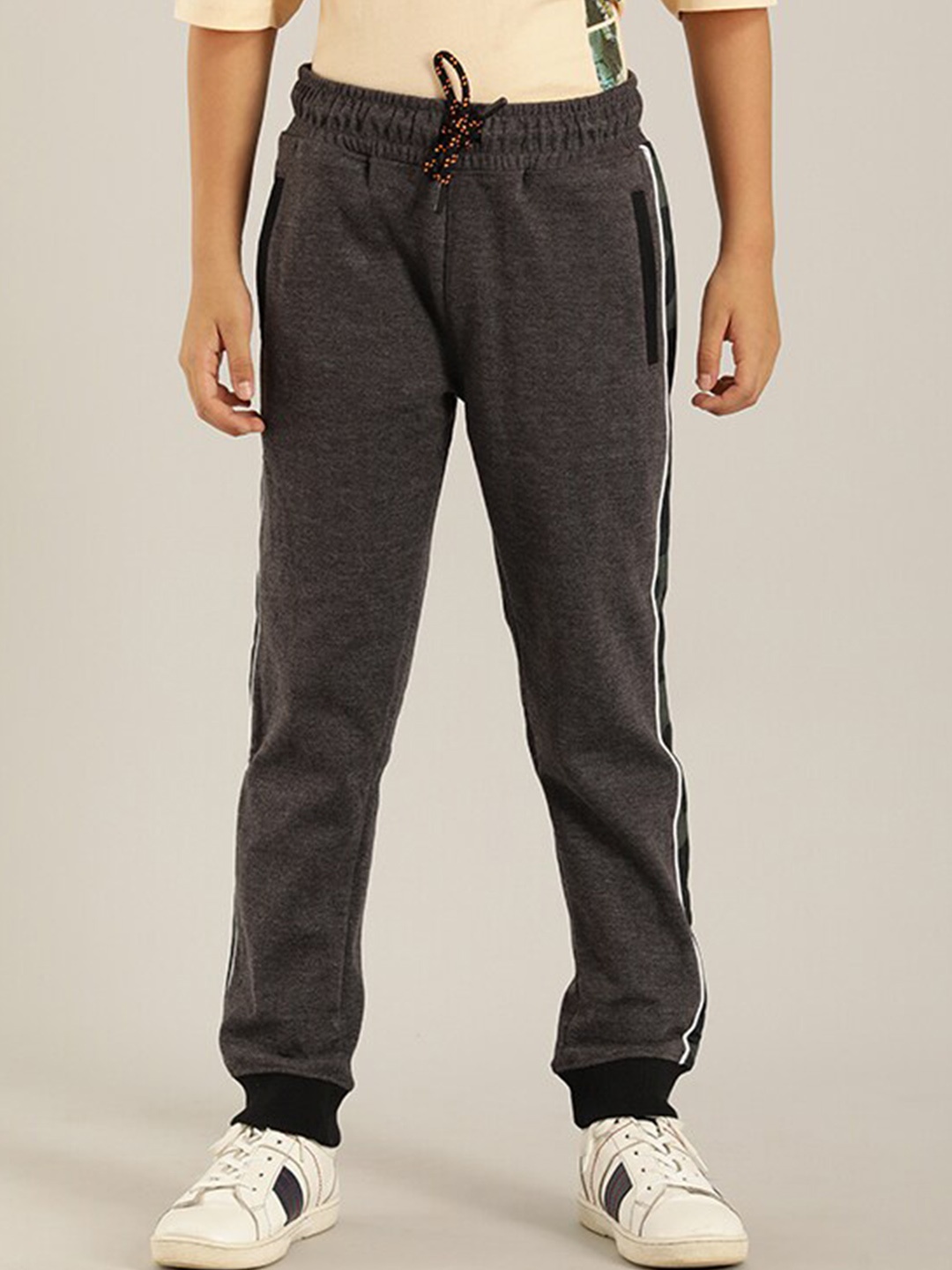 

Indian Terrain Boys Mid-Rise Cotton Joggers, Grey