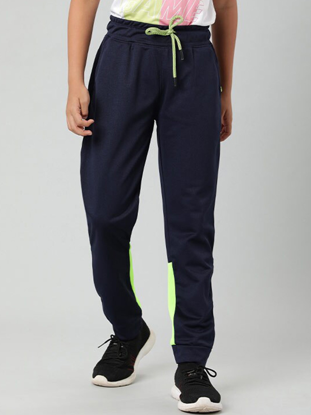 

Indian Terrain Boys Colourblocked Mid-Rise Cotton Sports Joggers, Navy blue