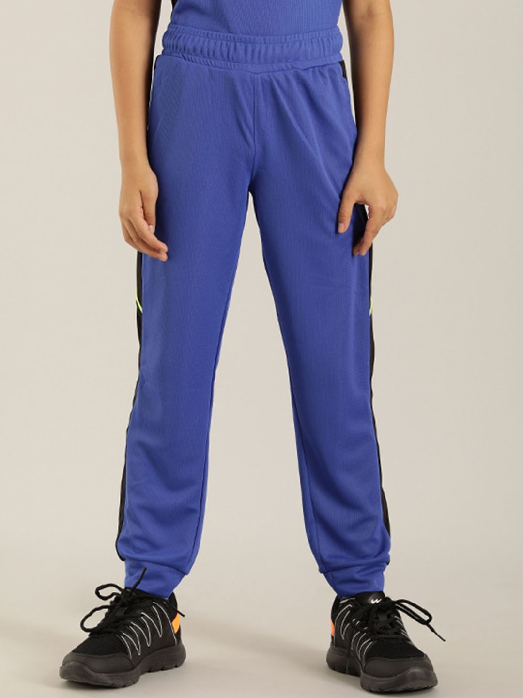 

Indian Terrain Boys Mid-Rise Cotton Joggers, Blue