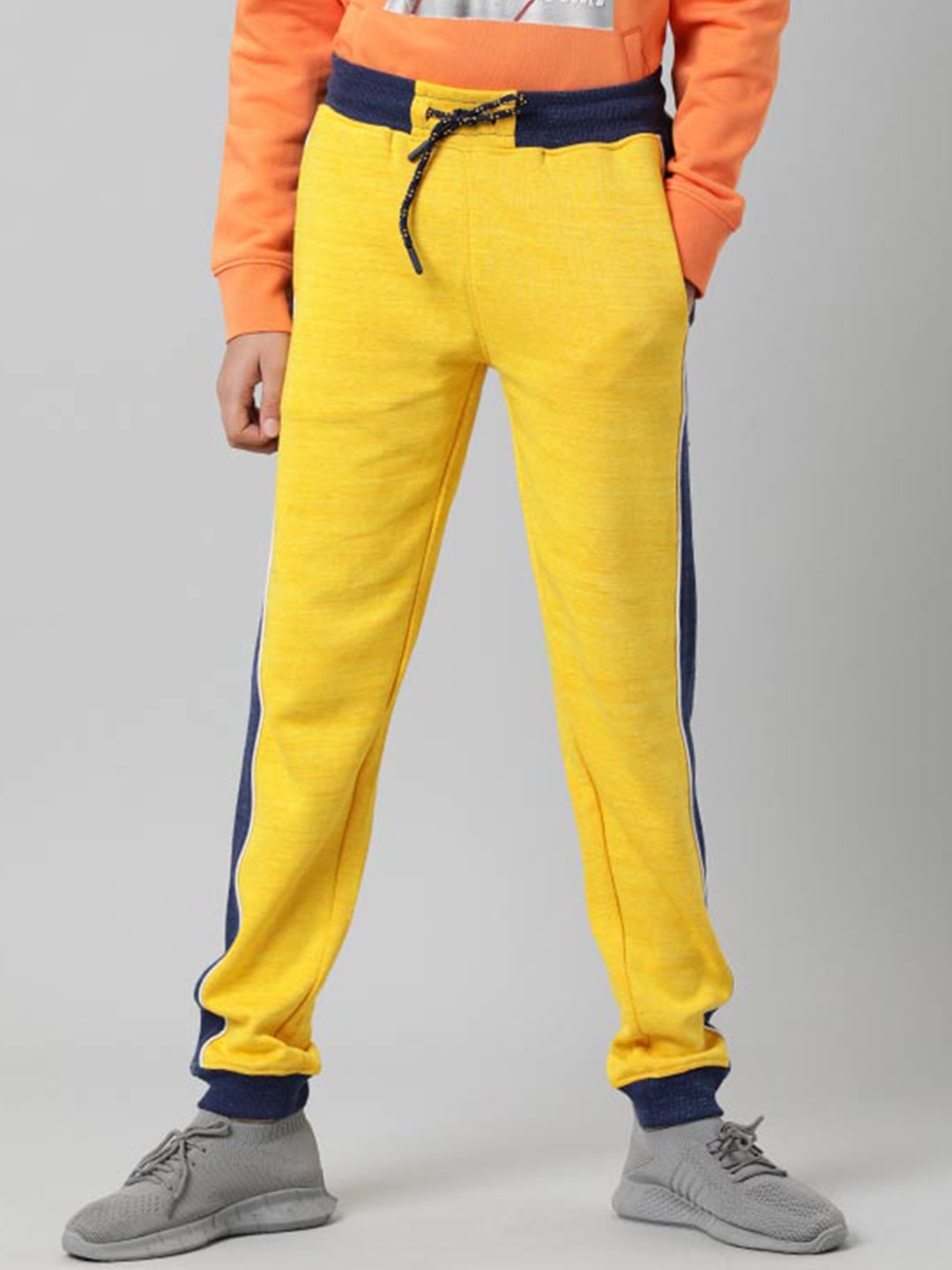 

Indian Terrain Boys Mid-Rise Cotton Joggers, Yellow