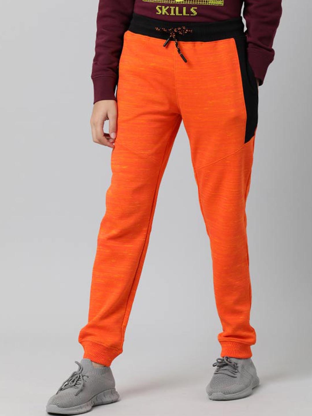 

Indian Terrain Boys Mid-Rise Cotton Joggers, Red