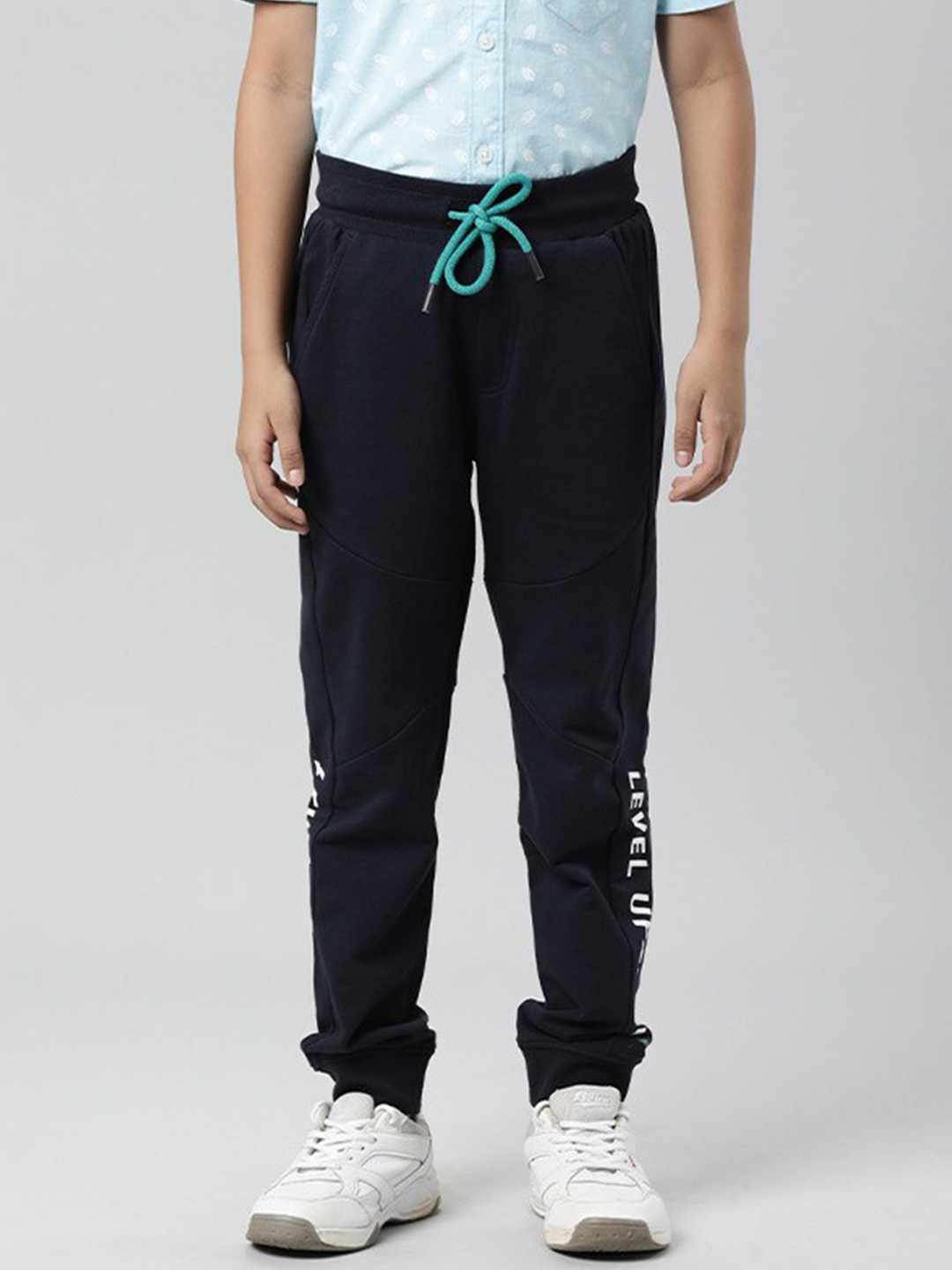 

Indian Terrain Boys Typography Printed Mid-Rise Cotton Joggers, Navy blue