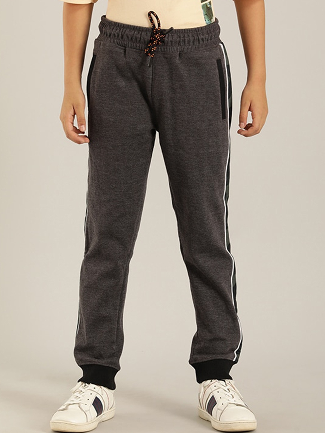 

Indian Terrain Boys Mid-Rise Cotton Joggers, Grey melange