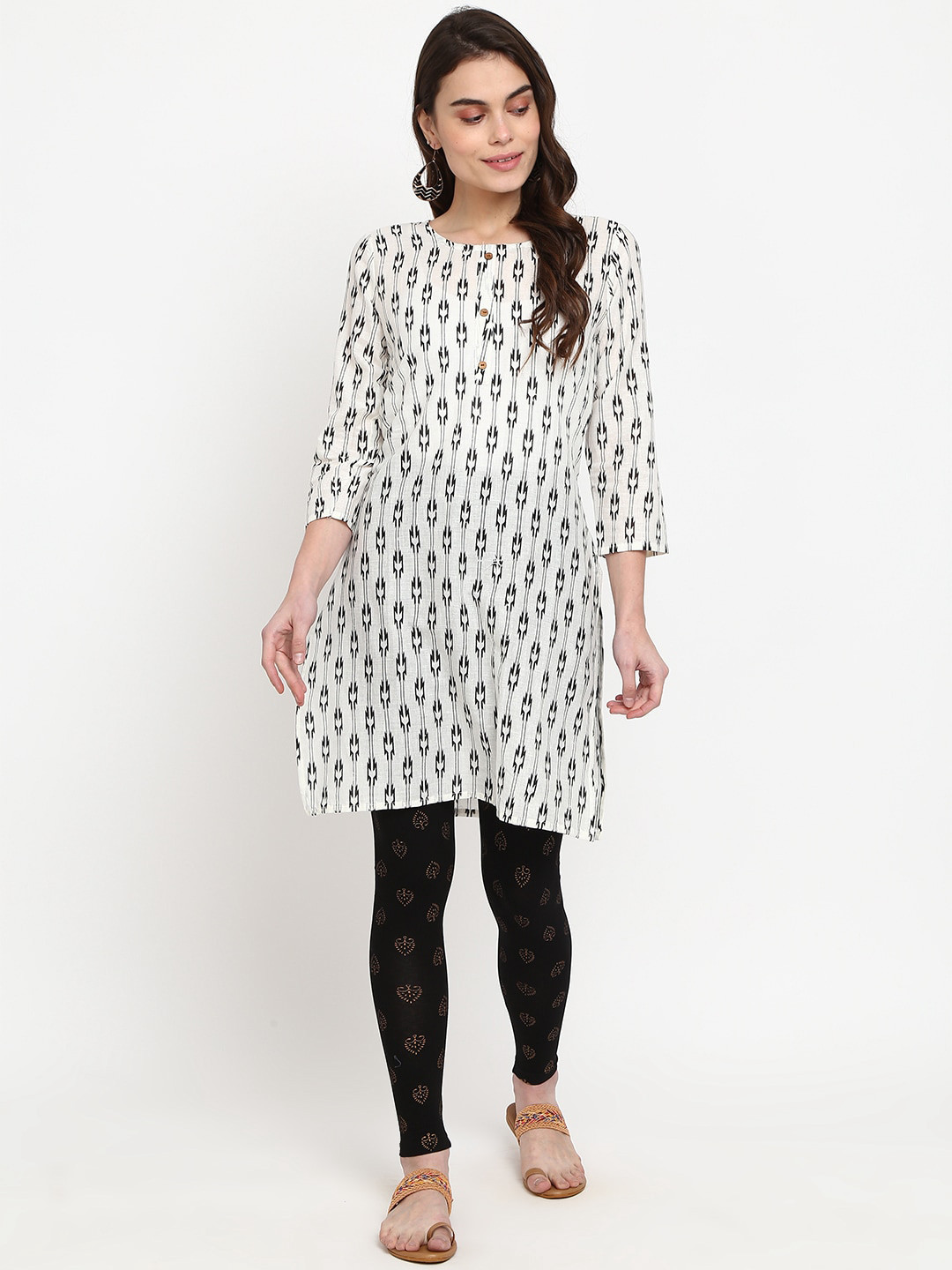 

V-Mart Geometric Printed Cotton Kurta, White