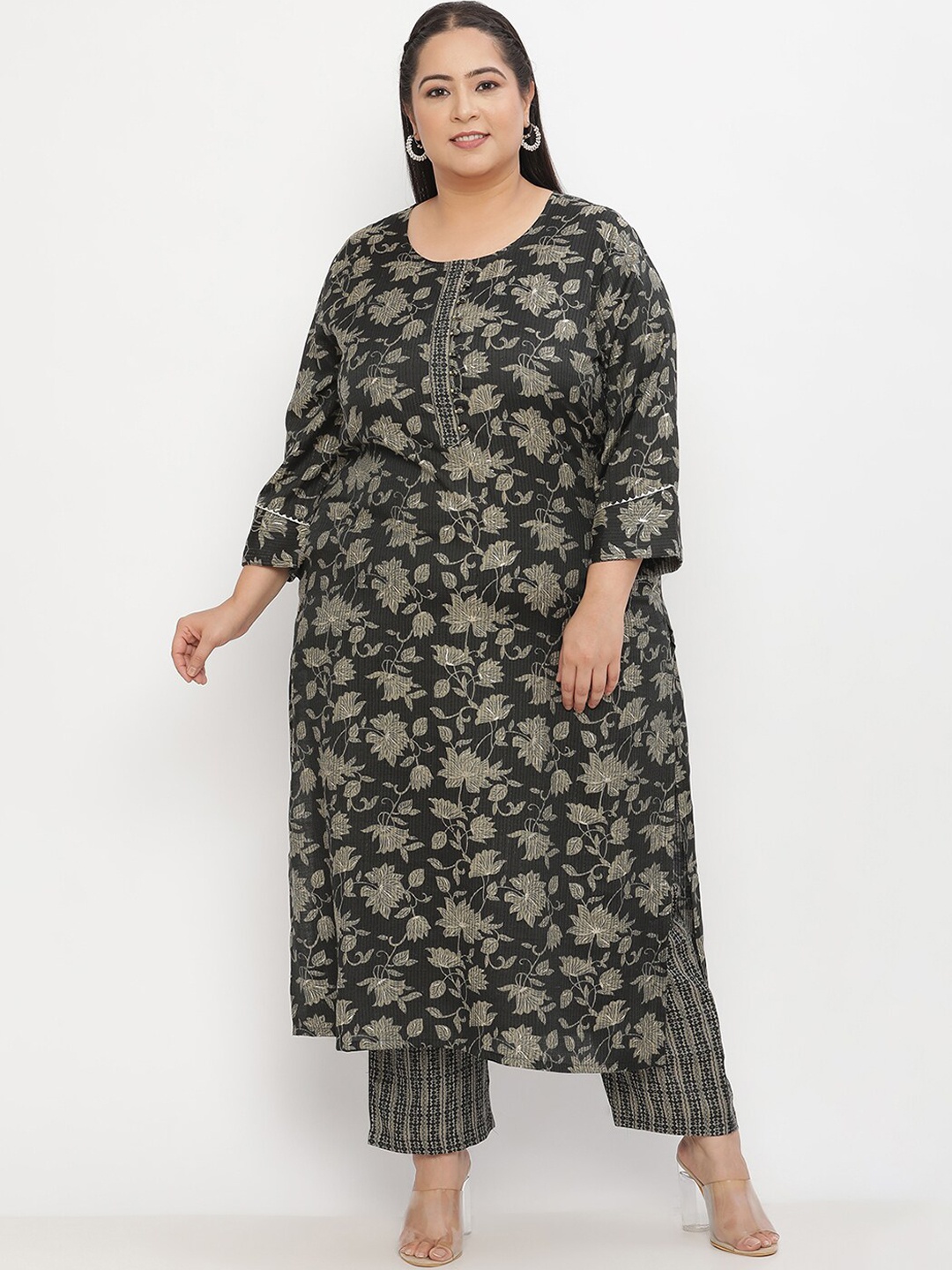 

Sringam Plus Size Floral Printed Regular Kurta with Trousers, Black