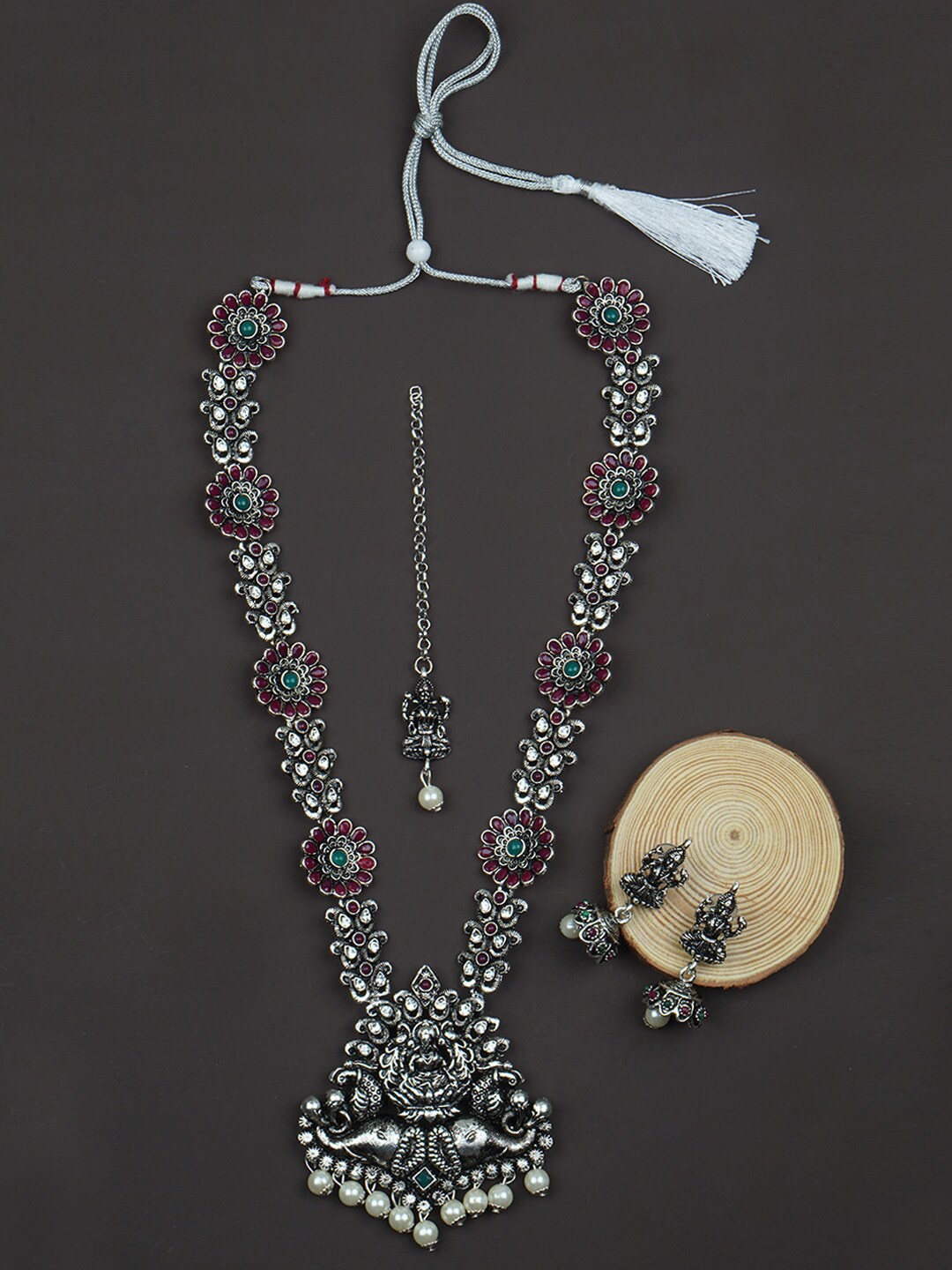 

Matushri Art Silver-Plated Artificial Stone & Bead-Studded Jewellery Set
