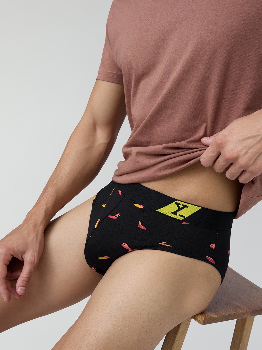 

XYXX Mens Printed Combed Cotton Splash Brief XYBRF197, Black