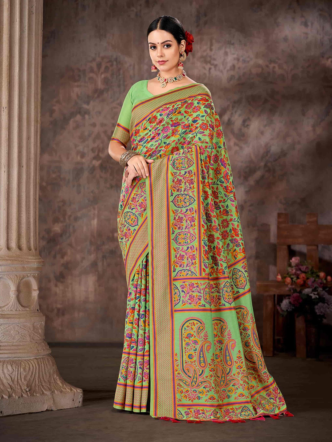 

Silk Land Floral Woven Design Saree, Green