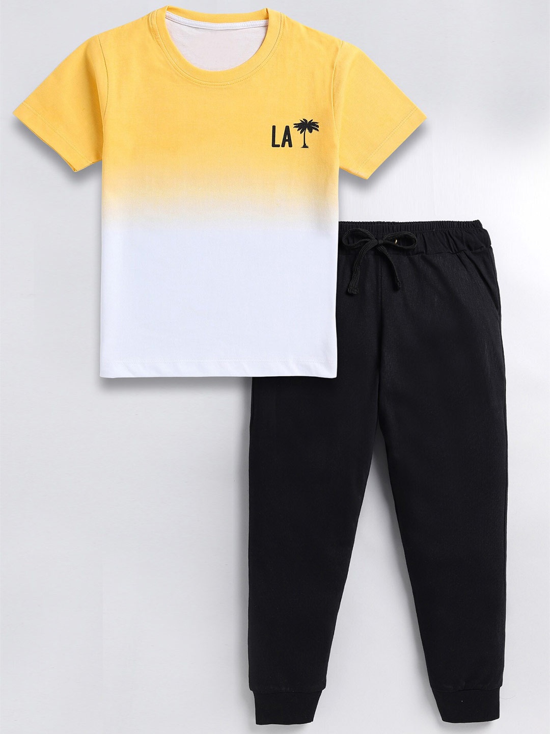 

BAESD Boys White & Black Colourblocked T-shirt with Trousers