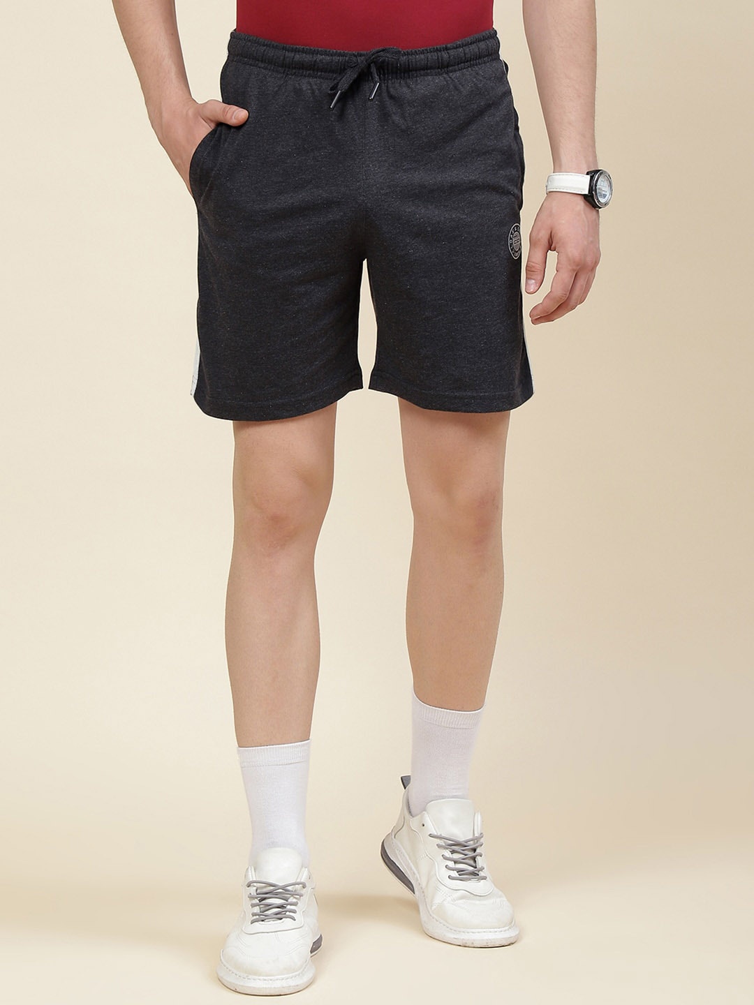 

Cloak & Decker by Monte Carlo Men Mid Rise Regular Fit Cotton Shorts, Grey