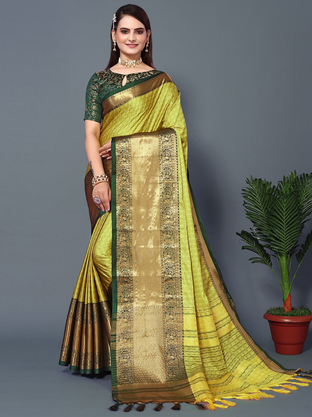 

Mitera Green & Gold-Toned Woven Design Zari Silk Cotton Saree