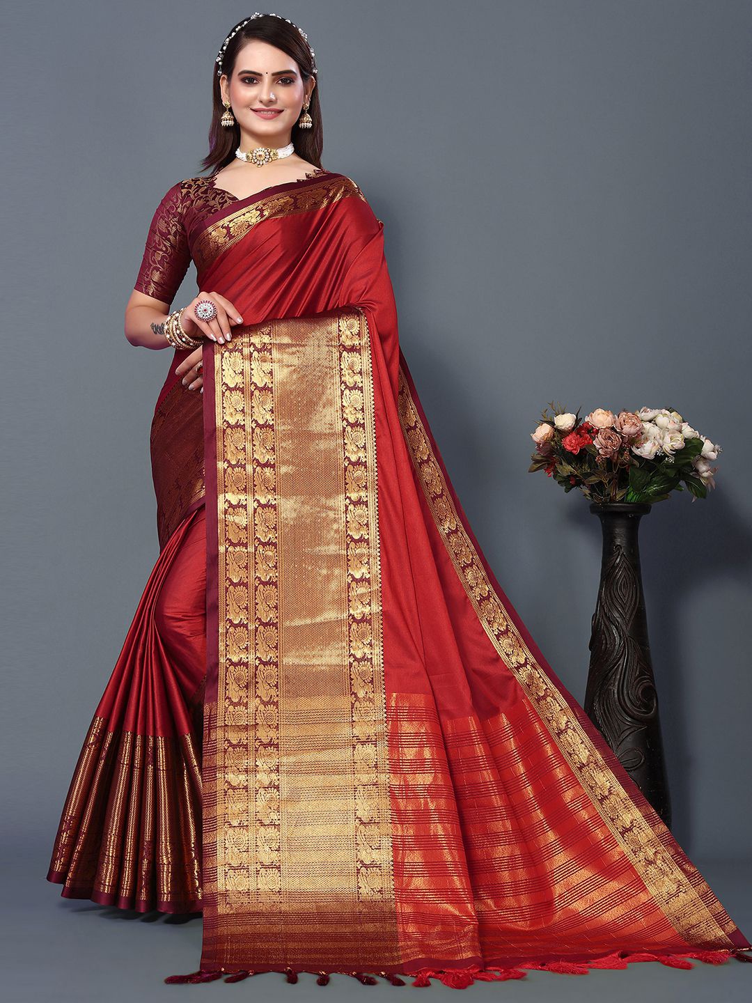 

Mitera Red & Gold-Toned Woven Design Zari Silk Cotton Saree
