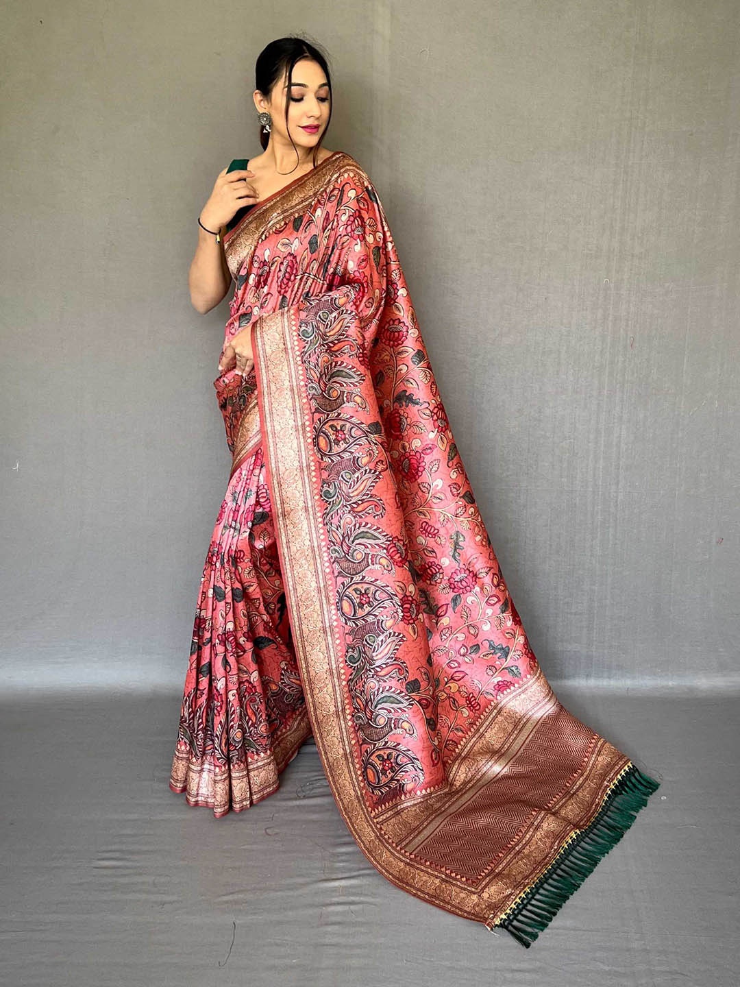 

Mitera Pink & Green Floral Printed Silk Blend Saree