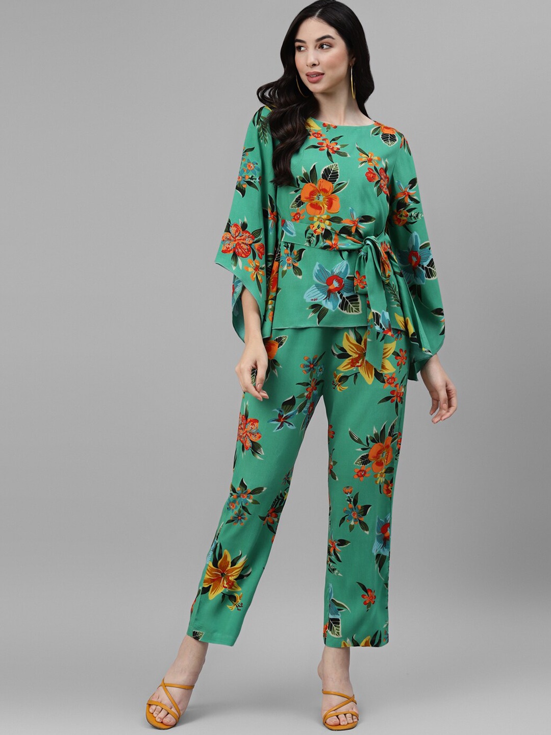 

DEEBACO Floral Printed Top With Trousers, Sea green