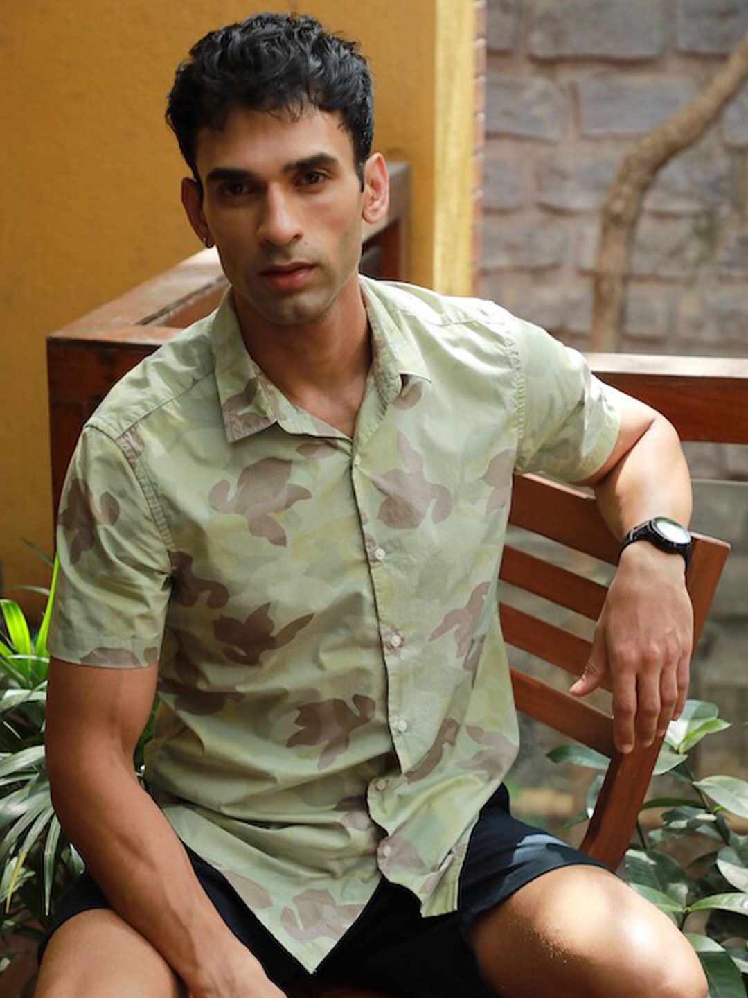 

POE Men Smart Slim Fit Camouflage Printed Pure Cotton Casual Shirt, Green