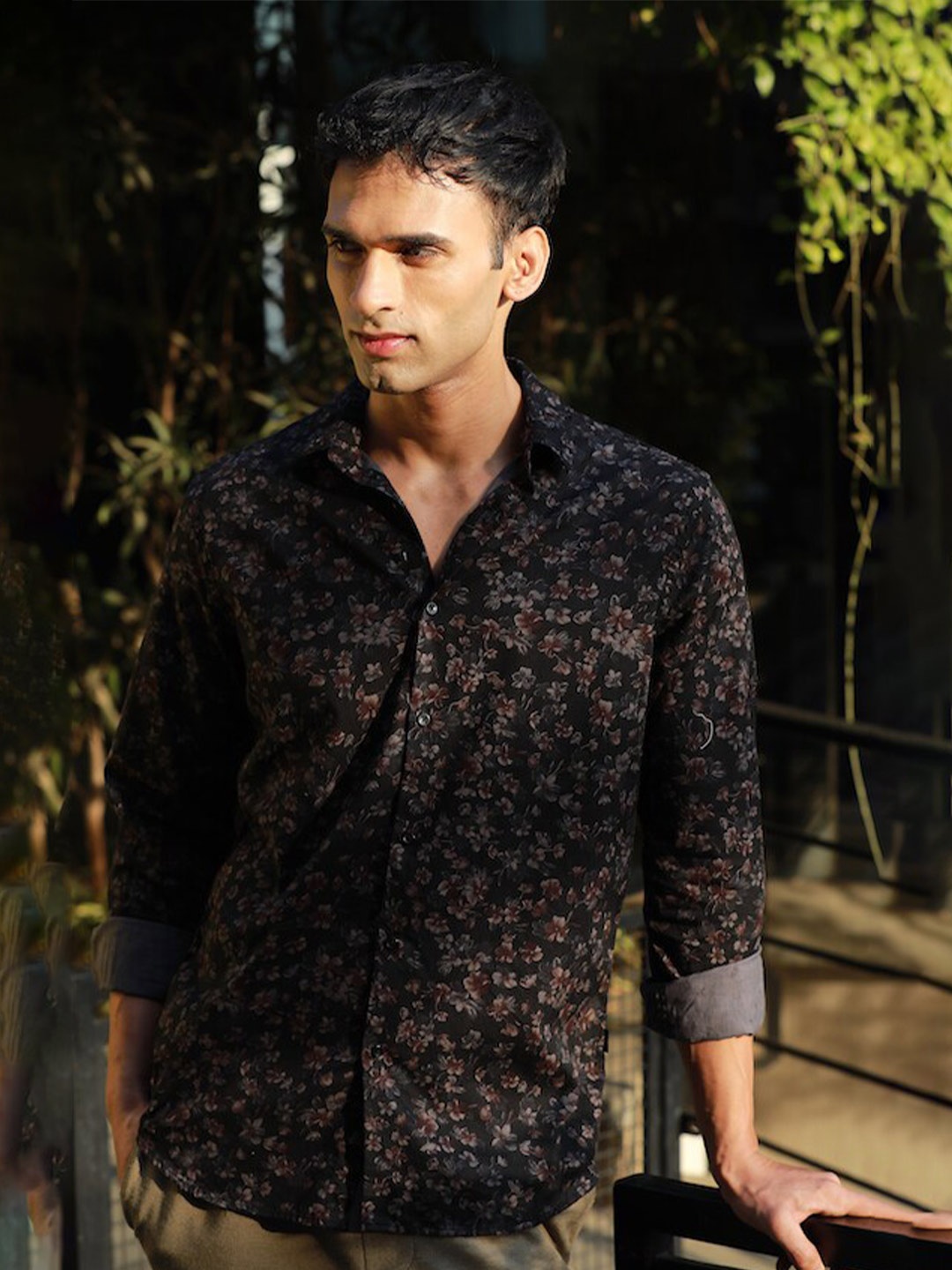 

POE Smart Slim Fit Floral Printed Pure Cotton Casual Shirt, Black
