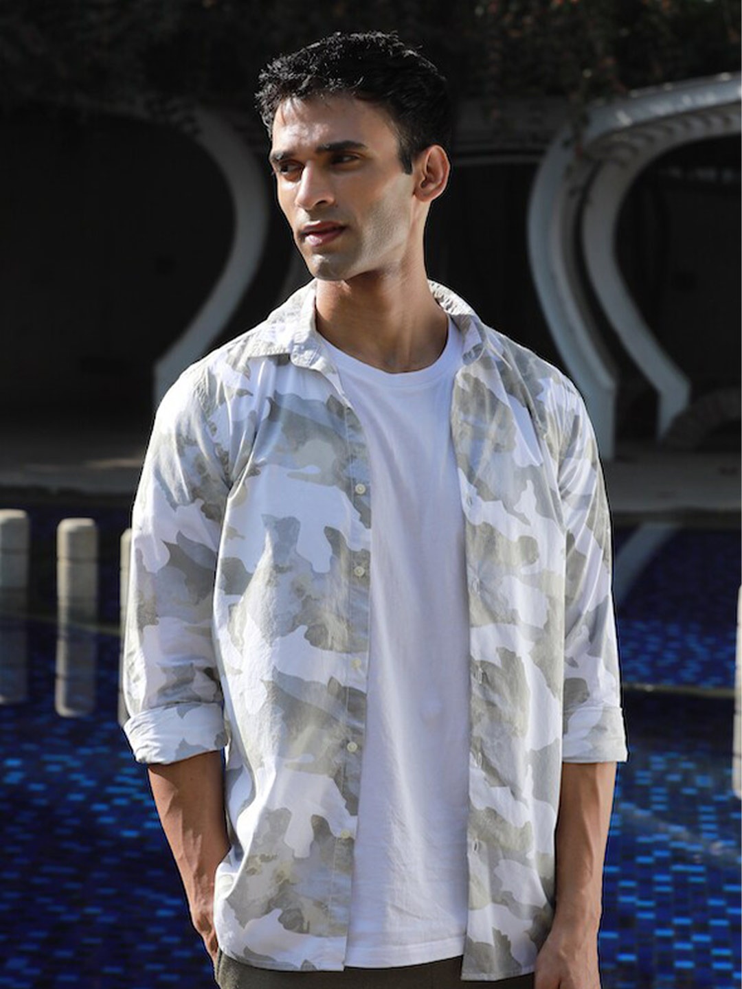 

POE Men Beige Smart Slim Fit Camouflage Printed Pure Cotton Casual Shirt