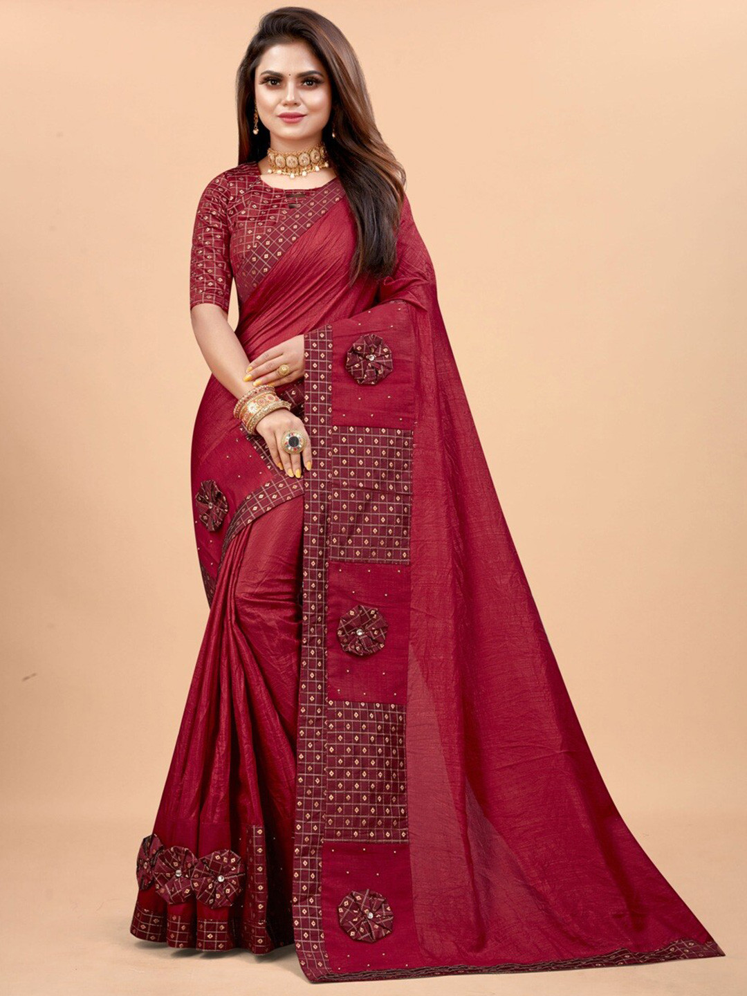 

AVANTIKA FASHION Zari Banarasi Saree, Maroon