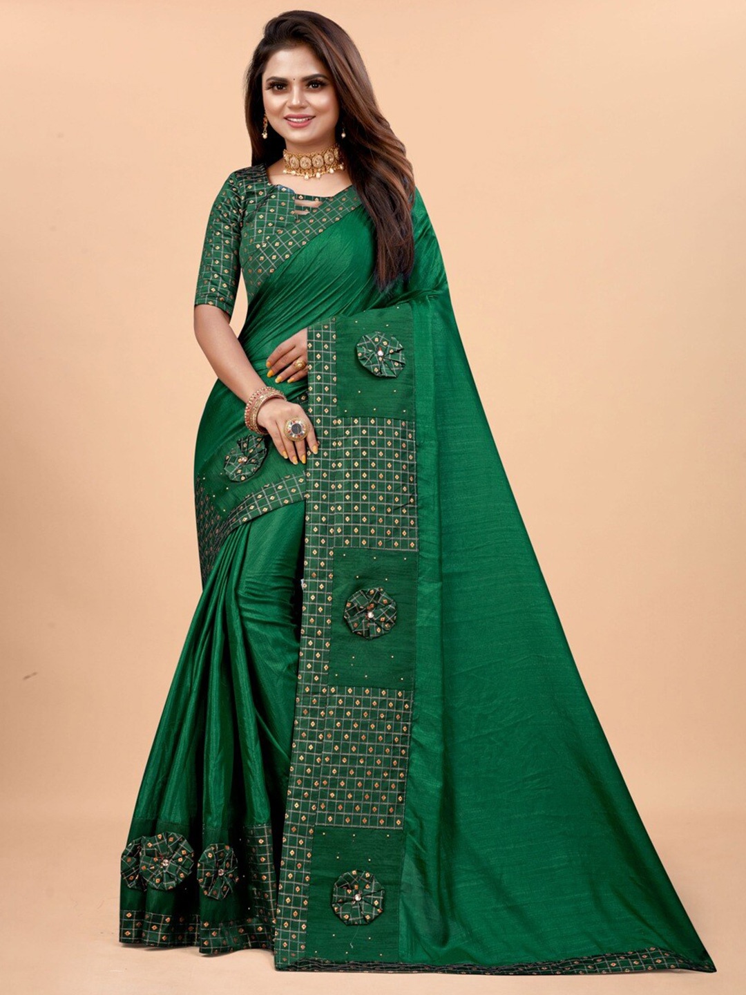 

AVANTIKA FASHION Zari Banarasi Saree, Green
