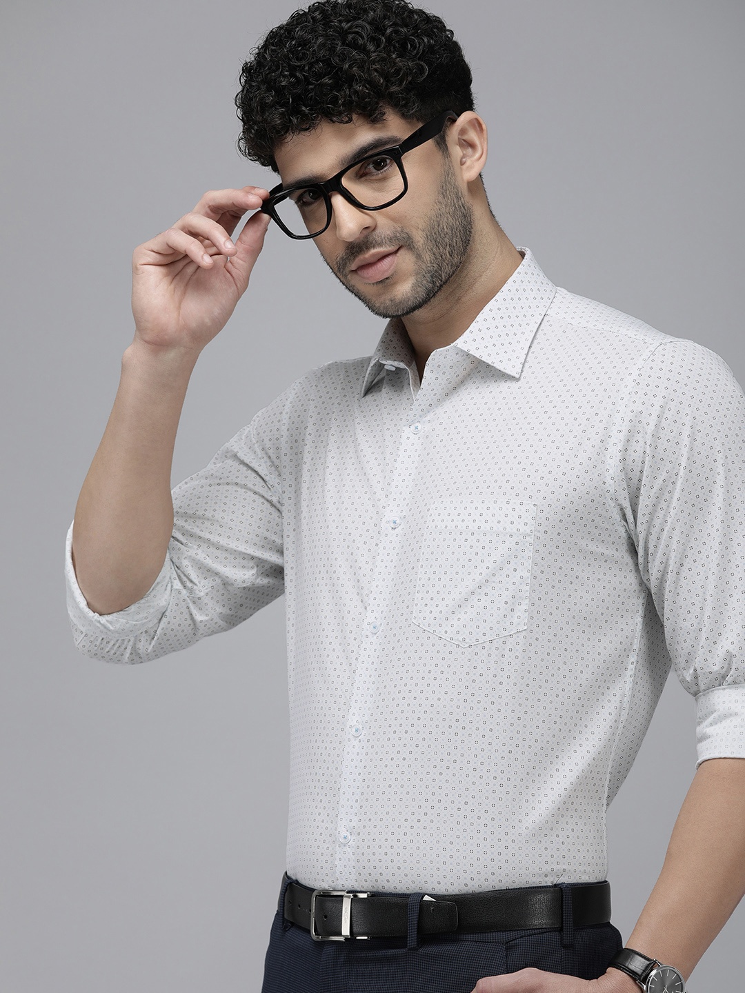 

Van Heusen Men Pure Cotton Custom Opaque Printed Formal Shirt, White