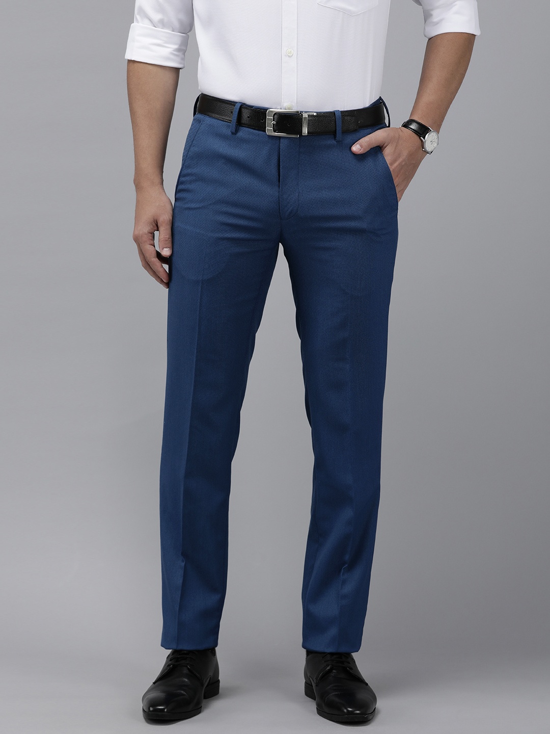 

Van Heusen Men Textured Slim Fit Trousers, Blue