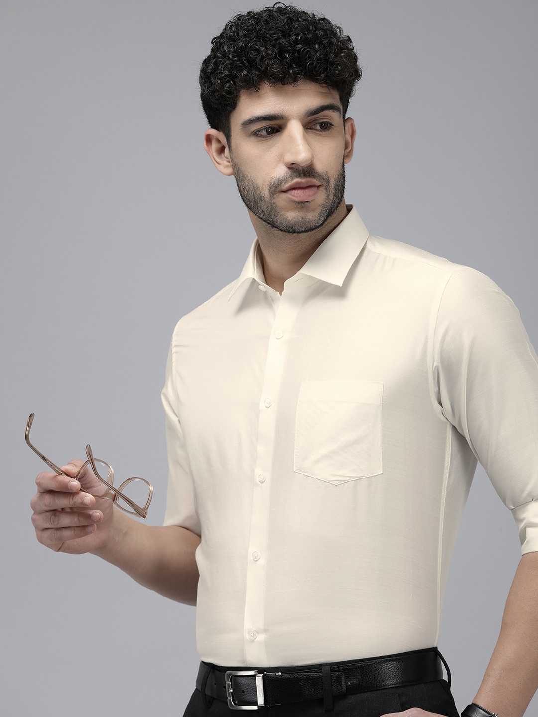 

Van Heusen Men Pure Silk Custom Fit Formal Shirt, Cream