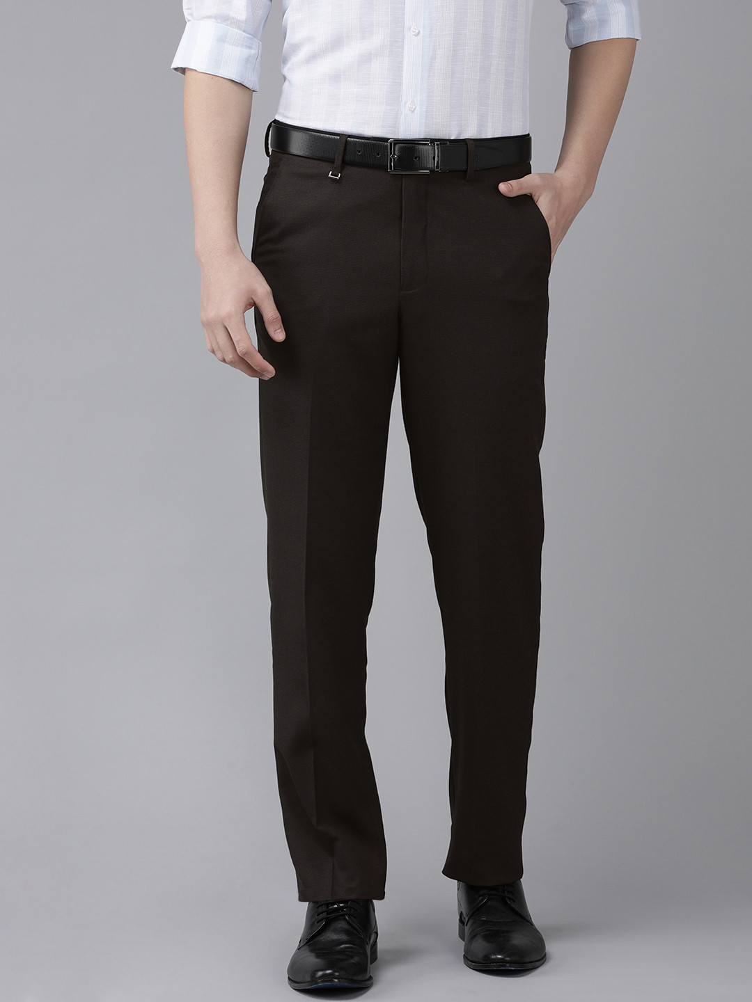 

Van Heusen Men Textured Custom Low-Rise Trousers, Black