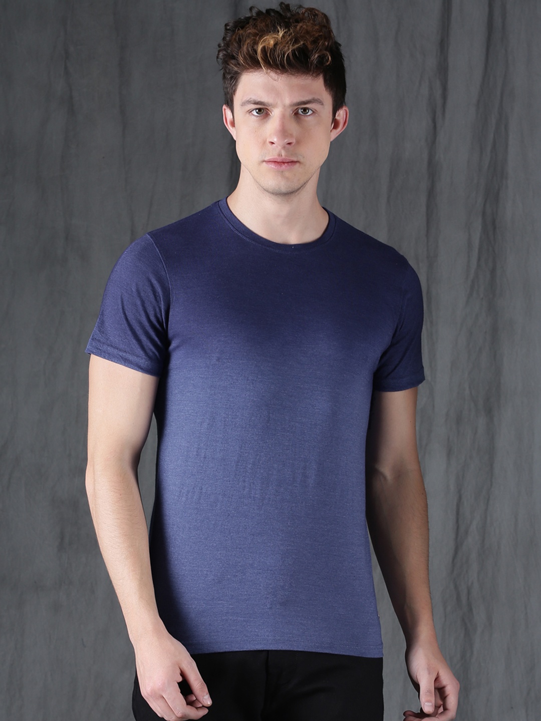 

WROGN Men Blue Dyed Round Neck T-shirt