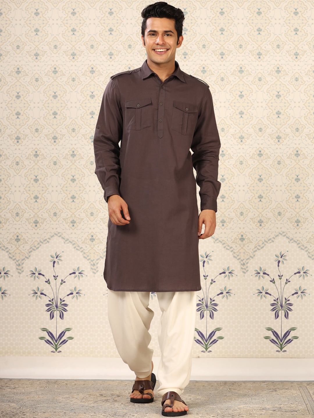 

Ode by House of Pataudi Charcoal Pure Cotton Pathani Kurta