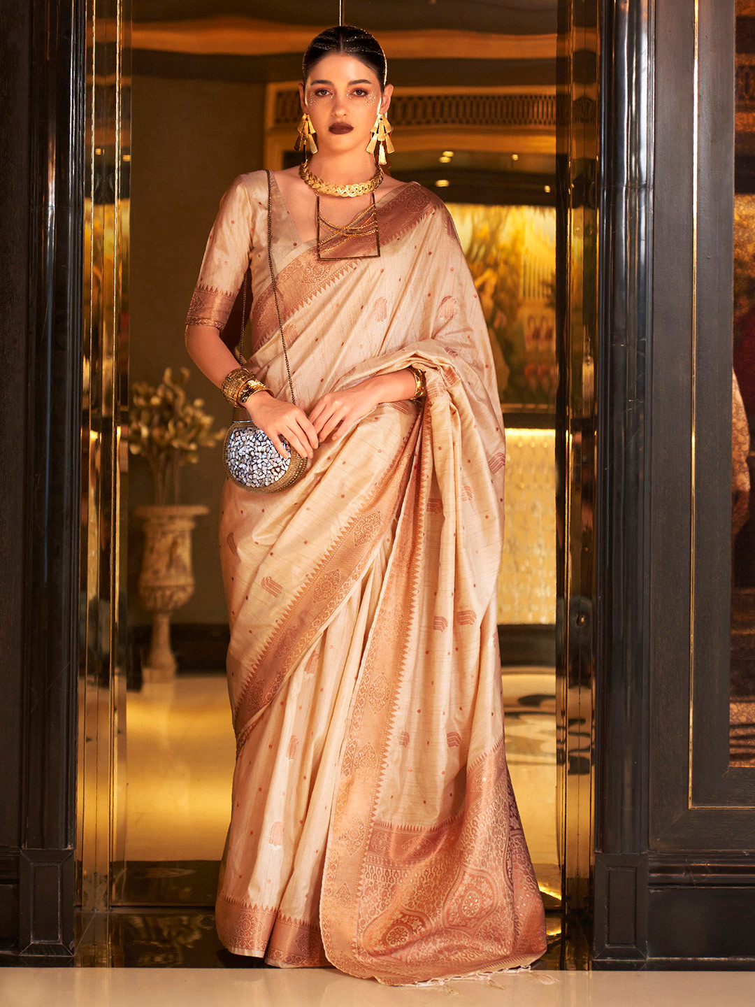 

elora Woven Design Zari Banarasi Saree, Beige