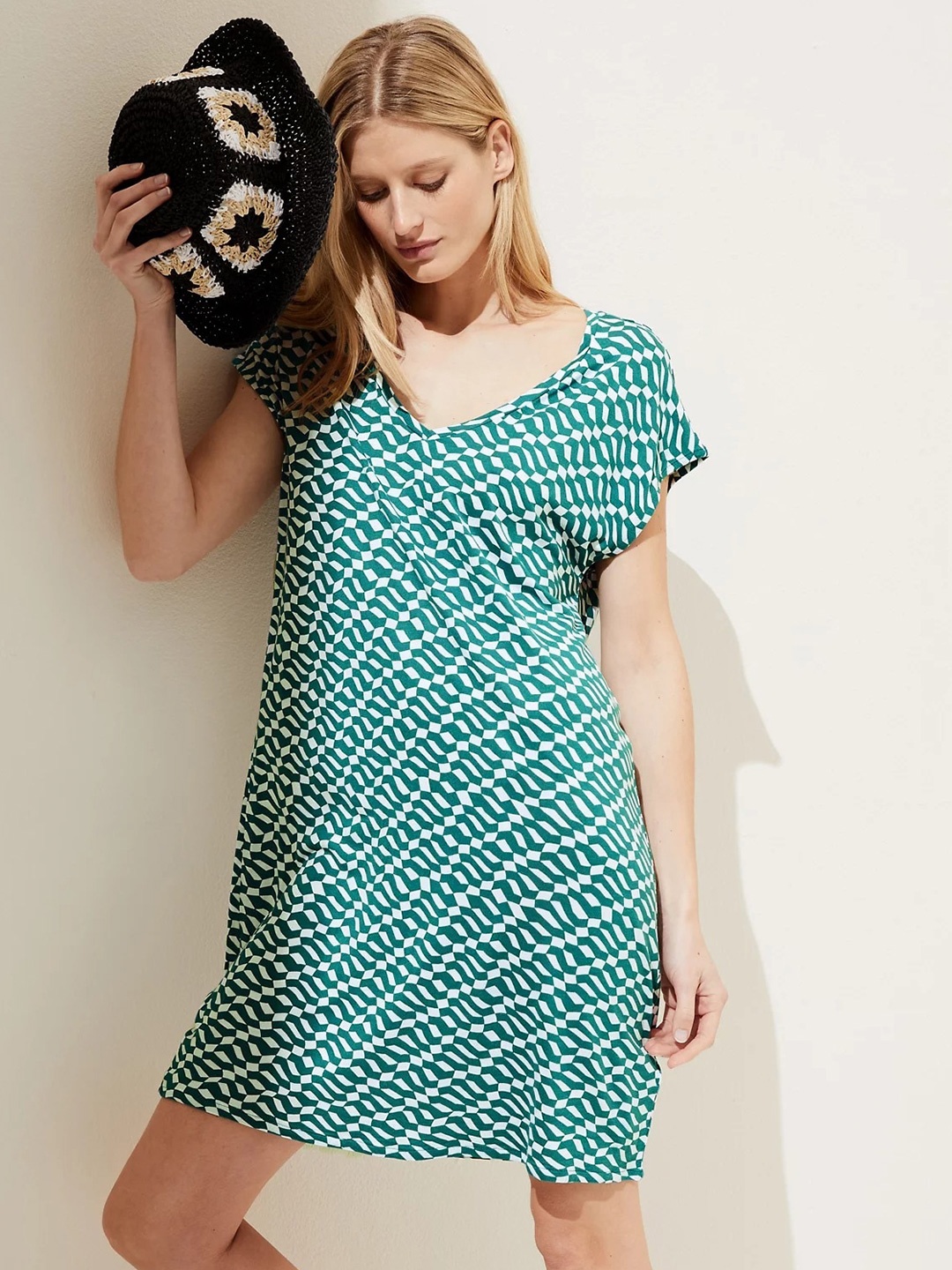 

Marks & Spencer Geometric Printed V-Neck Extended Sleeves A-Line Dress, Green