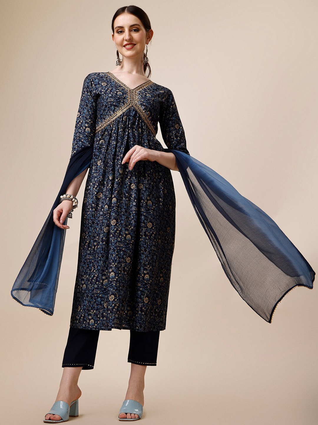 

Berrylicious Floral Embroidered Thread Work Kurta With Trousers & Dupatta, Navy blue